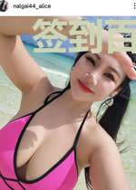 签到百年：女帝请我出关乱杀